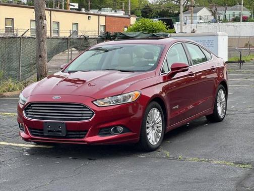 2015 Ford Fusion Hybrid SE