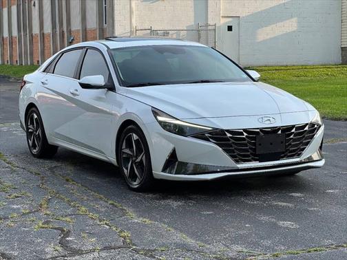 2021 Hyundai ELANTRA Limited