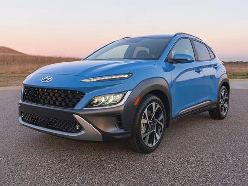 Black 2022 Hyundai KONA SE