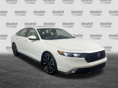 2023 Honda Accord Hybrid 