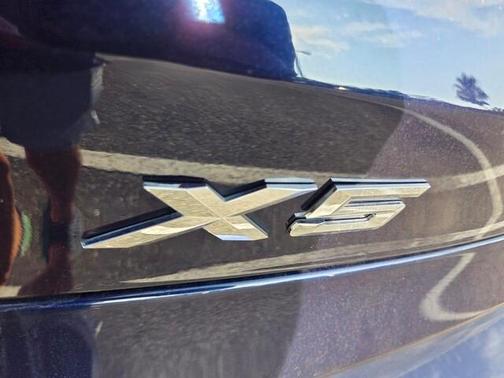 Tanzanite Blue II Metallic 2024 BMW X5 xDrive40i