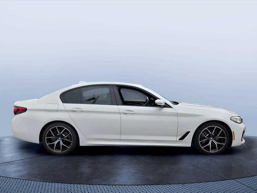 Alpine White 2023 BMW 530 i