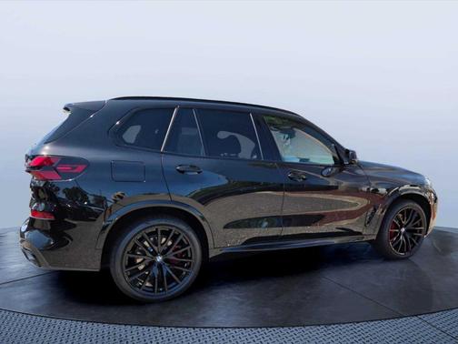 Black Sapphire Metallic 2026 BMW X5 xDrive40i