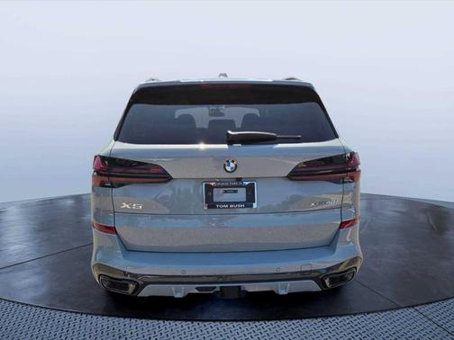 Gray Metallic 2026 BMW X5 xDrive40i