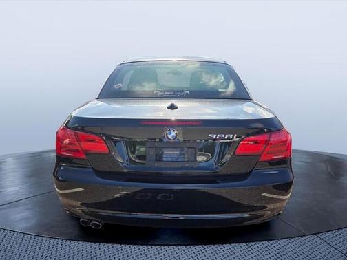 Black Sapphire Metallic 2011 BMW 328 i