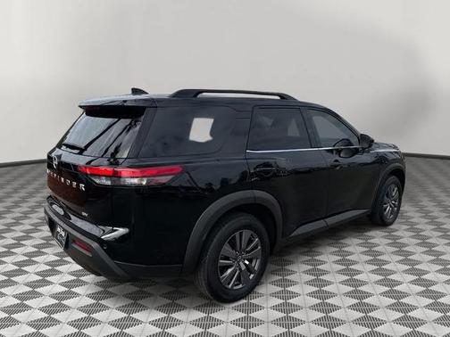Black 2024 Nissan Pathfinder SV