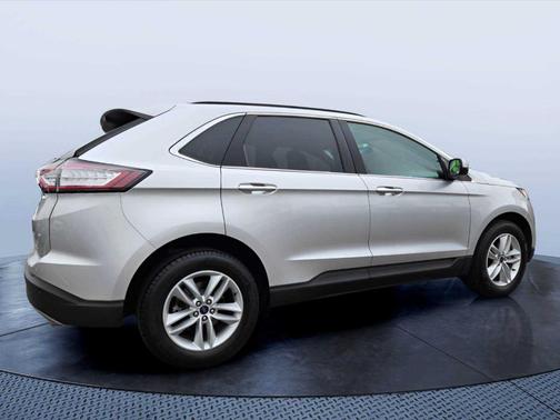 Ingot Silver Metallic 2018 Ford Edge SEL