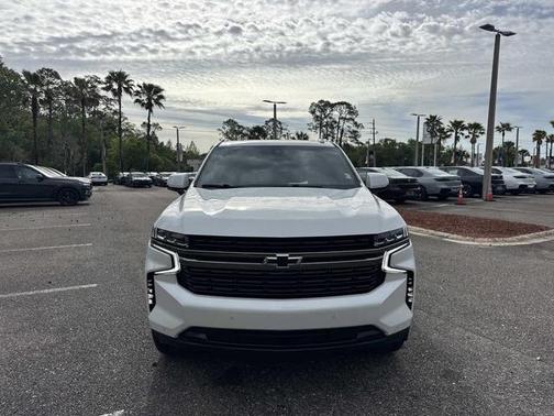 Iridescent Pearl Tricoat 2022 Chevrolet Tahoe RST