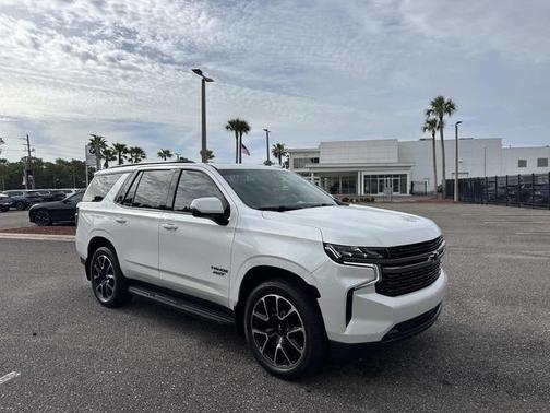 Iridescent Pearl Tricoat 2022 Chevrolet Tahoe RST