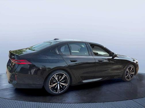Black Sapphire Metallic 2027 BMW 530 i