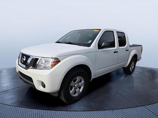 Glacier White 2013 Nissan Frontier SV