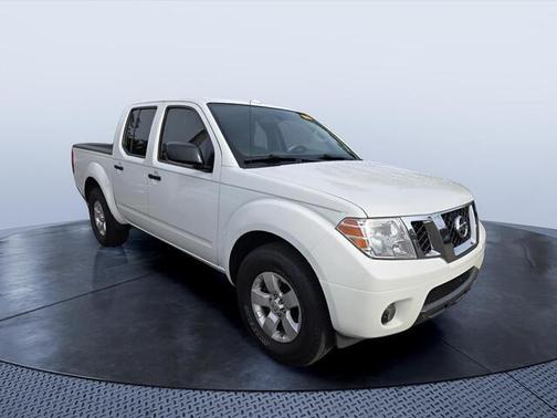 Glacier White 2013 Nissan Frontier SV