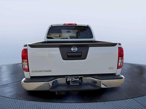 Glacier White 2013 Nissan Frontier SV