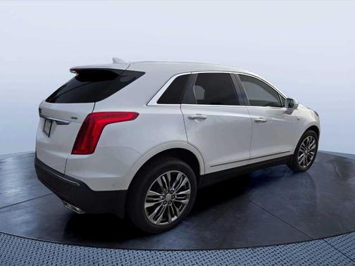 Crystal White Tri-Coat 2018 Cadillac XT5 Premium Luxury