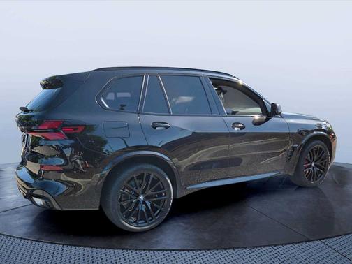 Black Sapphire Metallic 2026 BMW X5 sDrive40i