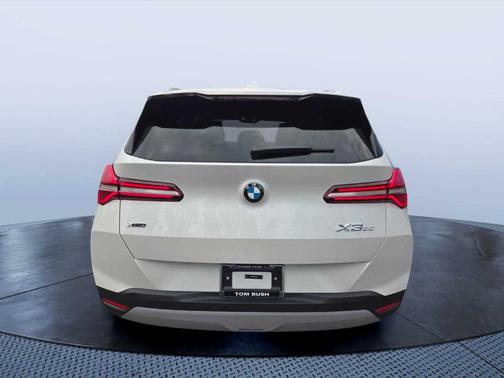 Mineral White Metallic 2026 BMW X3 30 xDrive