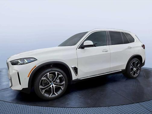 Alpine White 2026 BMW X5 sDrive40i
