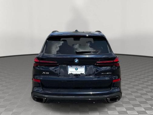 Carbon Black Metallic 2026 BMW X5 PHEV xDrive50e