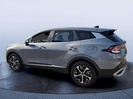 Everlasting Silver 2024 Kia Sportage EX