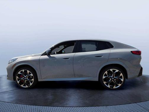 Gray Metallic 2026 BMW X2 xDrive28i
