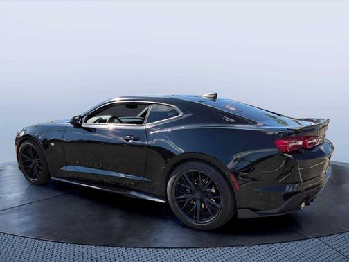 Black 2020 Chevrolet Camaro 1LS