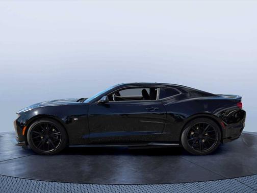Black 2020 Chevrolet Camaro 1LS