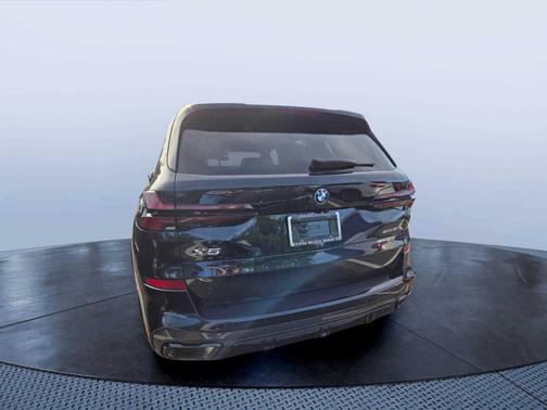 Carbon Black Metallic 2026 BMW X5 PHEV xDrive50e