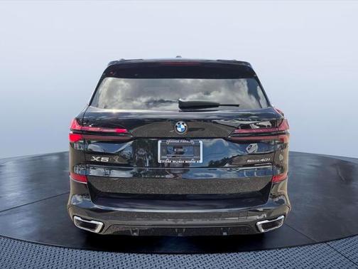 Black Sapphire Metallic 2026 BMW X5 sDrive40i