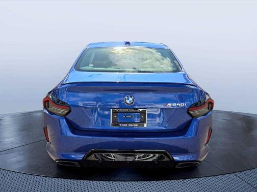 Portimao Blue Metallic 2025 BMW M240 i