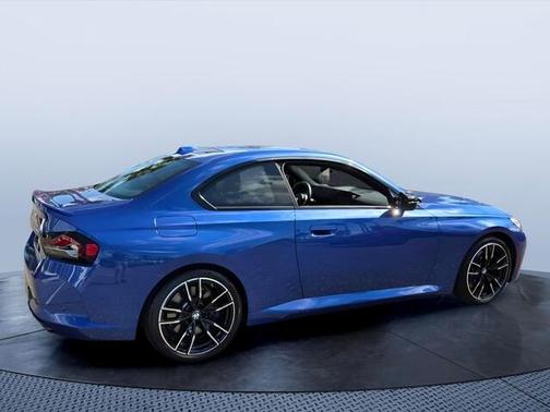 Portimao Blue Metallic 2025 BMW M240 i