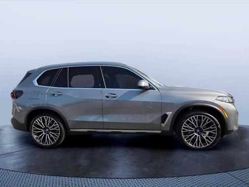 Gray Metallic 2026 BMW X5 sDrive40i