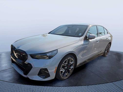 Gray Metallic 2026 BMW i5 xDrive40