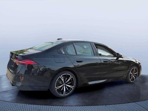 Black Sapphire Metallic 2027 BMW 530 i