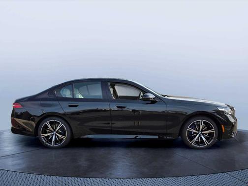 Black Sapphire Metallic 2027 BMW 530 i