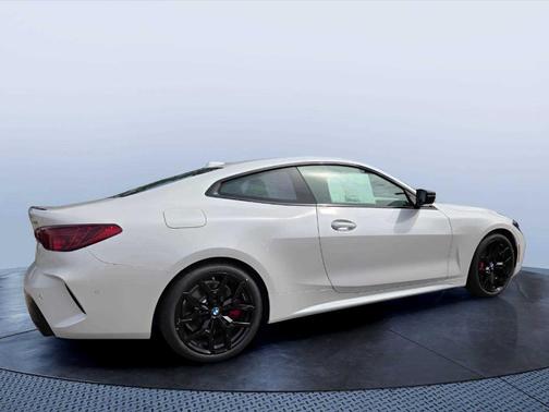 Mineral White Metallic 2026 BMW 430 i