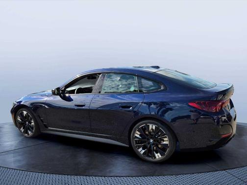 Tanzanite Blue II Metallic 2026 BMW M440 Gran Coupe i xDrive