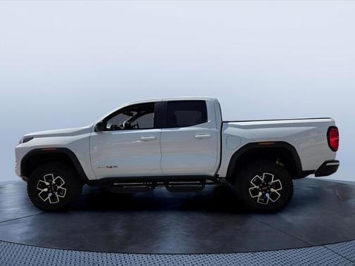 Summit White 2023 GMC Canyon AT4X