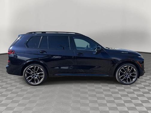Carbon Black Metallic 2025 BMW X7 M60i