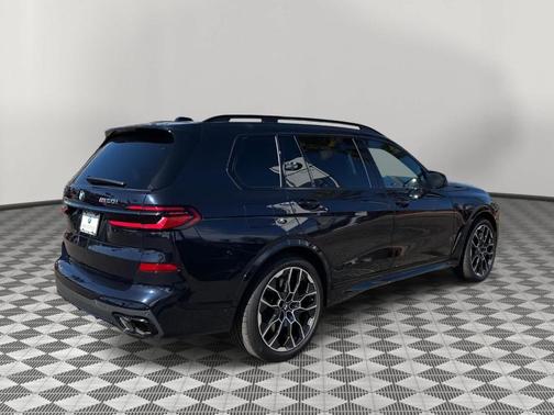 Carbon Black Metallic 2025 BMW X7 M60i