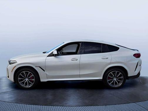 Mineral White Metallic 2026 BMW X6 xDrive40i