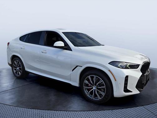 Mineral White Metallic 2026 BMW X6 xDrive40i
