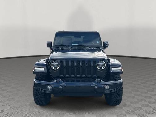 Black Clearcoat 2021 Jeep Wrangler Unlimited Sahara Altitude
