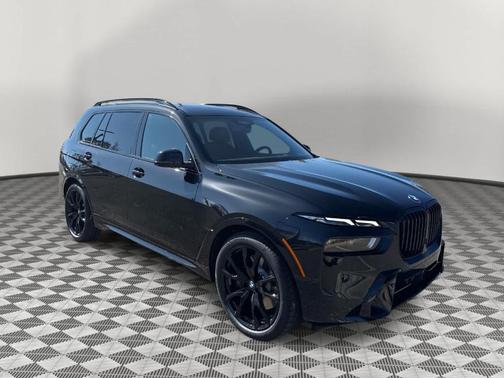 Black Sapphire Metallic 2026 BMW X7 xDrive40i