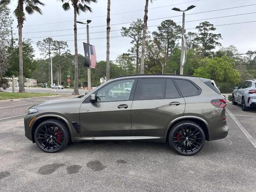 Manhattan Green Metallic 2026 BMW X5 xDrive40i