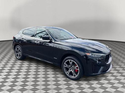 Nero Ribelle Metallic 2021 Maserati Levante GranSport