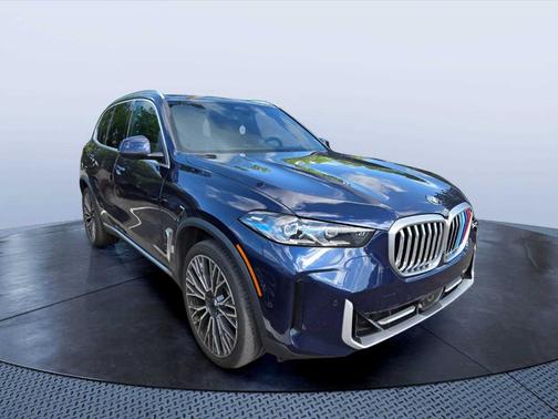 Tanzanite Blue II Metallic 2025 BMW X5 sDrive40i