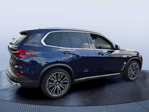Tanzanite Blue II Metallic 2025 BMW X5 sDrive40i