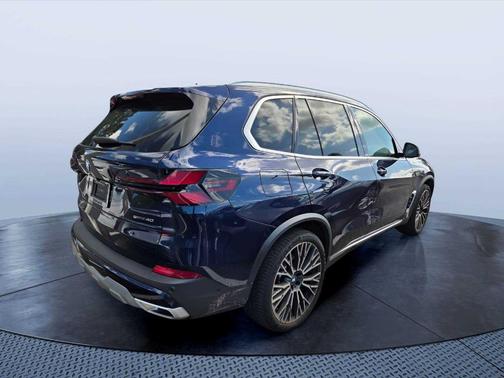 Tanzanite Blue II Metallic 2025 BMW X5 sDrive40i