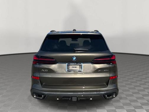 Manhattan Green Metallic 2026 BMW X5 PHEV xDrive50e