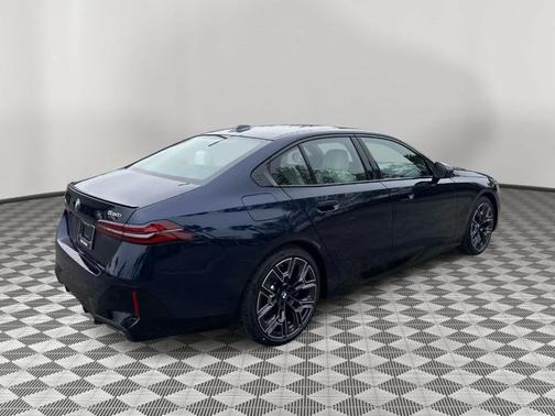 Tanzanite Blue II Metallic 2026 BMW 530 i